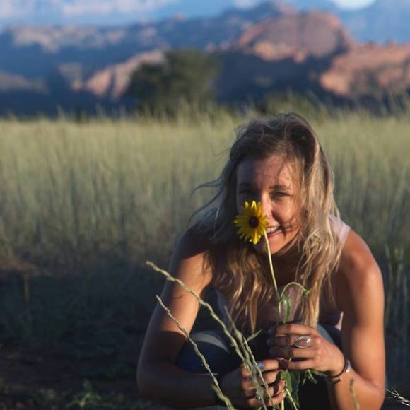 Meet your Posher, Ali - Picture 1 of 1